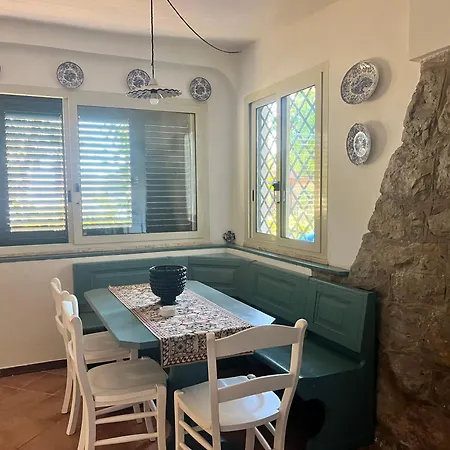 Casa Sul Mare Lalu A 20 Kl Da Palermo E 30 Da Cefalu Tre 9 Posti *