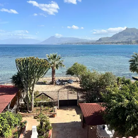Casa Sul Mare Lalu A 20 Kl Da Palermo E 30 Da Cefalu Tre 9 Posti Semesterbostad *