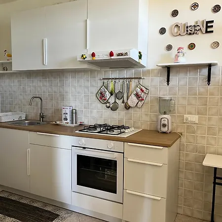 Casa Sul Mare Lalu A 20 Kl Da Palermo E 30 Da Cefalu Tre 9 Posti