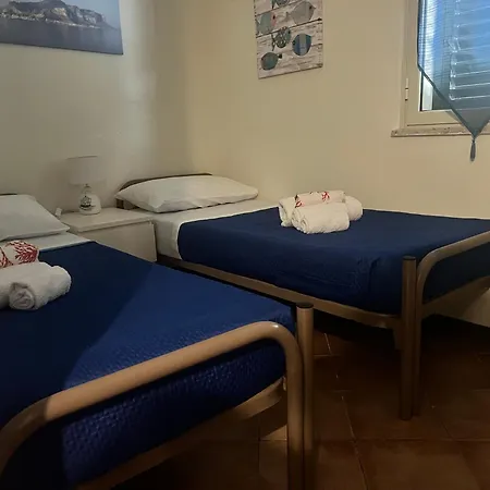 بيت للعطل Casa Sul Mare Lalu A 20 Kl Da Palermo E 30 Da Cefalu Tre 9 Posti *